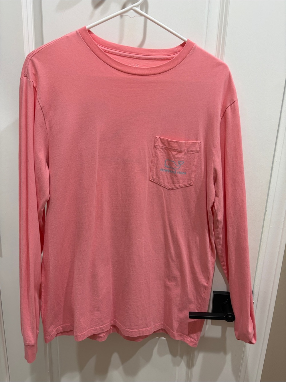 Vineyard Vines unisex Long Sleeve Pocket Tee in Coral Pink